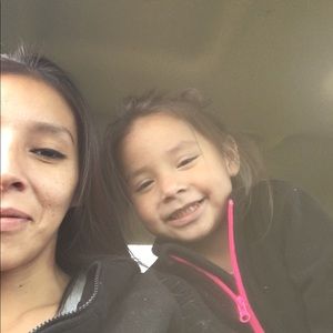 Meet your Posher, Tia